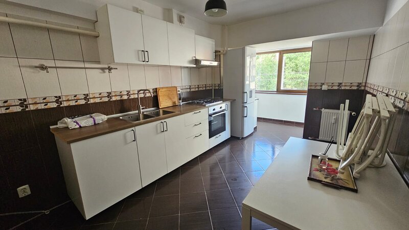 Iancului, 2 minute metrou, stradal, 103mp, mutare imediata, discutabil