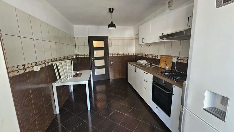 Iancului, 2 minute metrou, stradal, 103mp, mutare imediata, discutabil