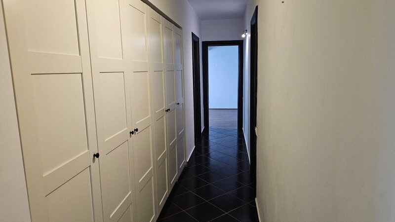 Iancului, 2 minute metrou, stradal, 103mp, mutare imediata, discutabil