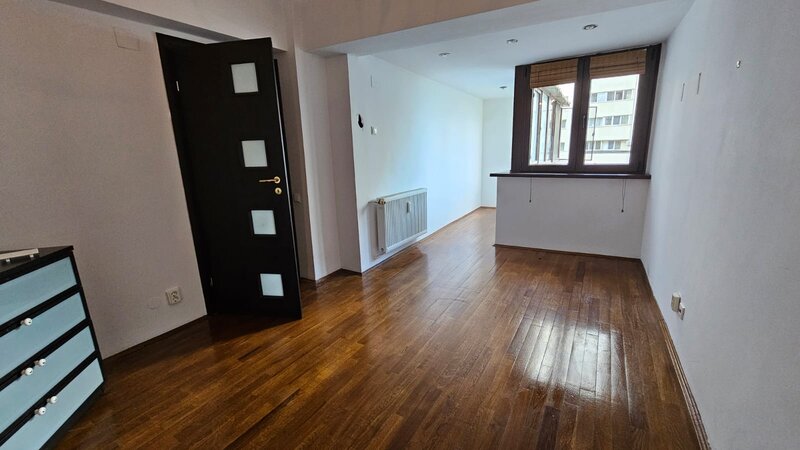 Iancului, 2 minute metrou, stradal, 103mp, mutare imediata, discutabil