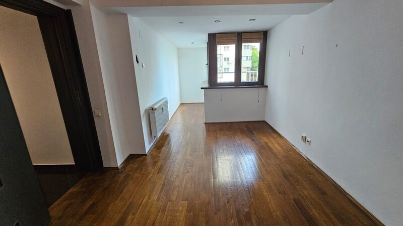 Iancului, 2 minute metrou, stradal, 103mp, mutare imediata, discutabil