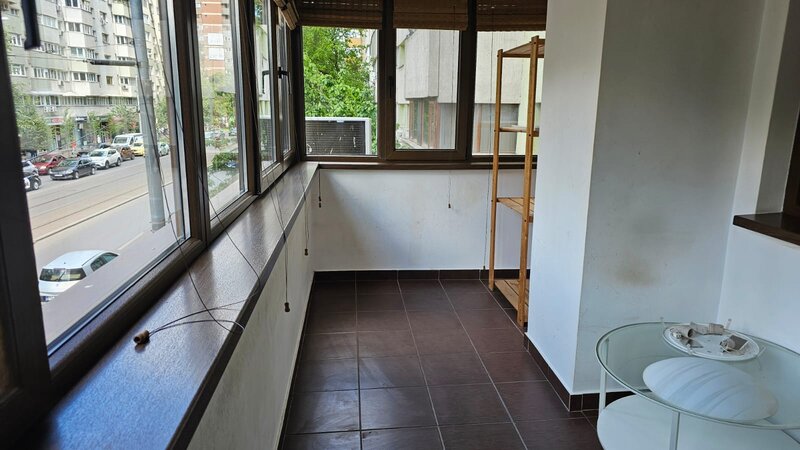 Iancului, 2 minute metrou, stradal, 103mp, mutare imediata, discutabil